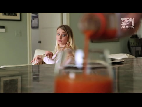 ❤️ Жешка девојка со големи цицки и тесна пичка добива кур од губитник, но многу тешко Ебате видео кај нас